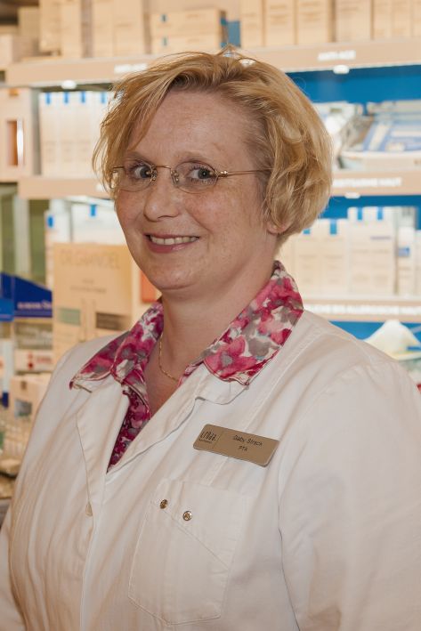Gaby Strack, Pharmazeutisch-technische Assistentin